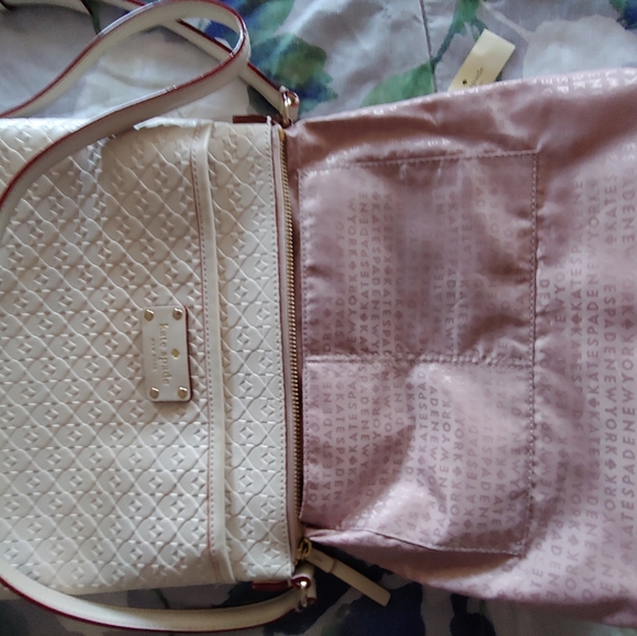 Authentic Kate Spade Penn Place Keisha Crossbody - Picture 6 of 8